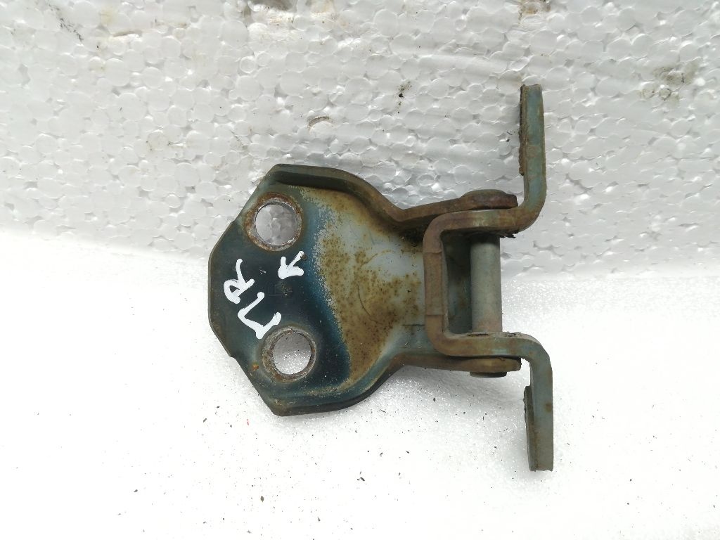 Петля двери к Kia Clarus 1997
