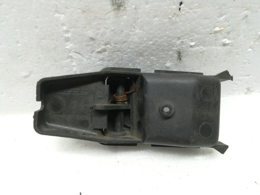 Ручка внутренняя передняя правая к SEAT Ibiza 1991