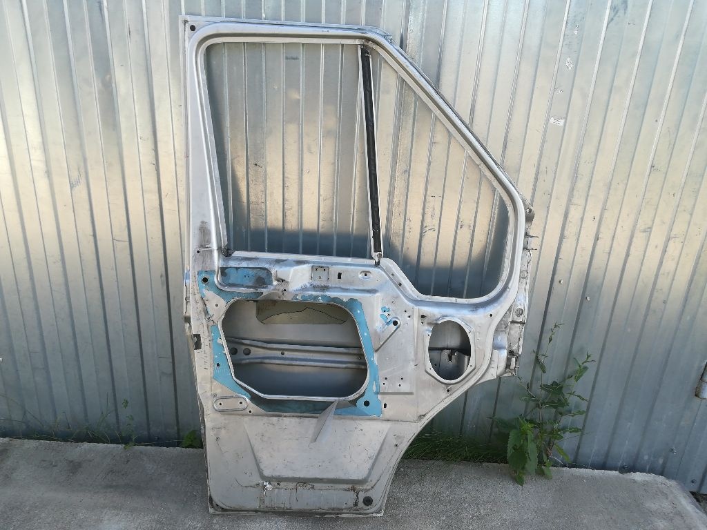 Дверь передняя левая к Ford Transit 2003