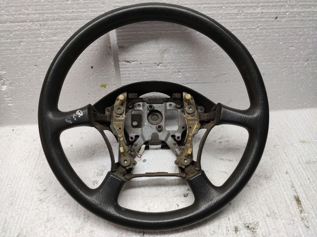 Руль к Nissan Primera 1995