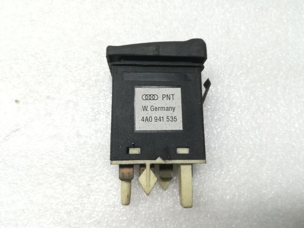 Кнопка противотуманных фар к Audi A6 1995