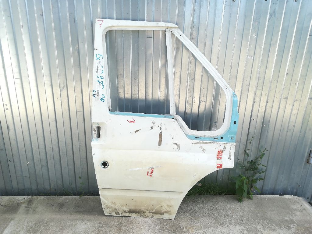Дверь передняя правая к Ford Transit 2003