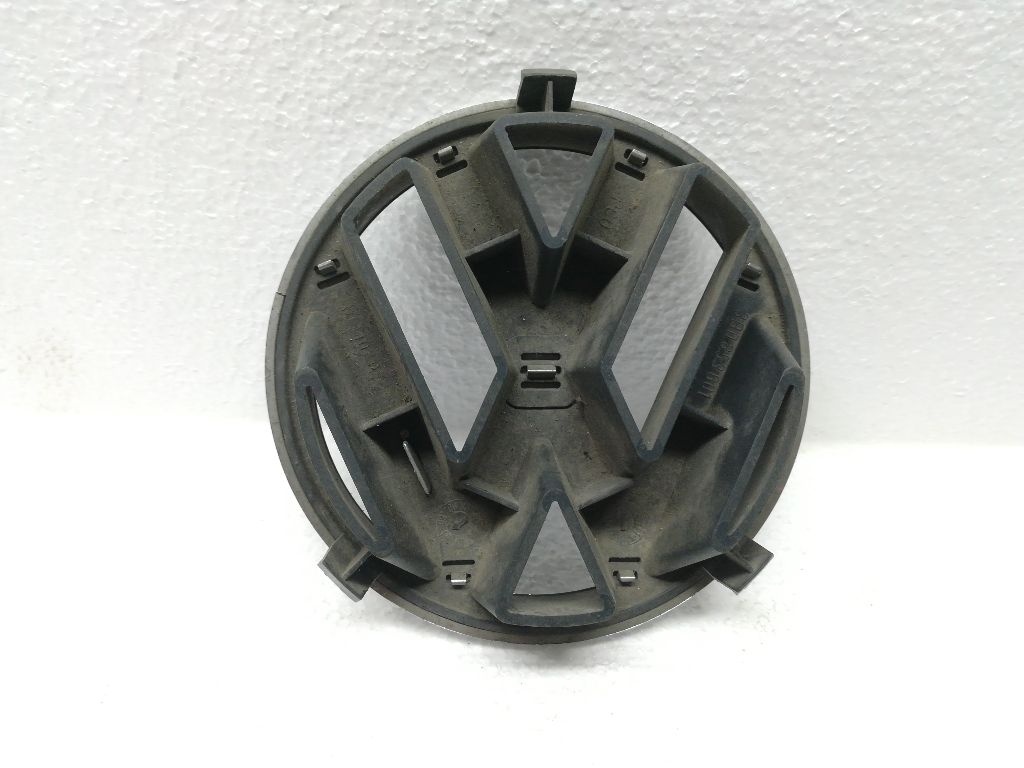 Эмблема к Volkswagen Passat 1999