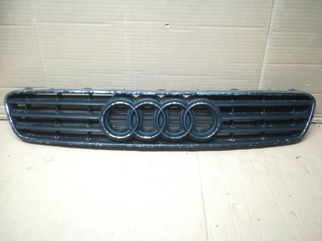 Решетка радиатора к Audi A3 2001