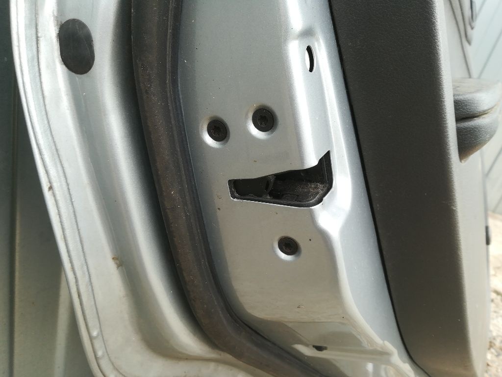 Замок двери задней левой к Ford C-MAX 2004