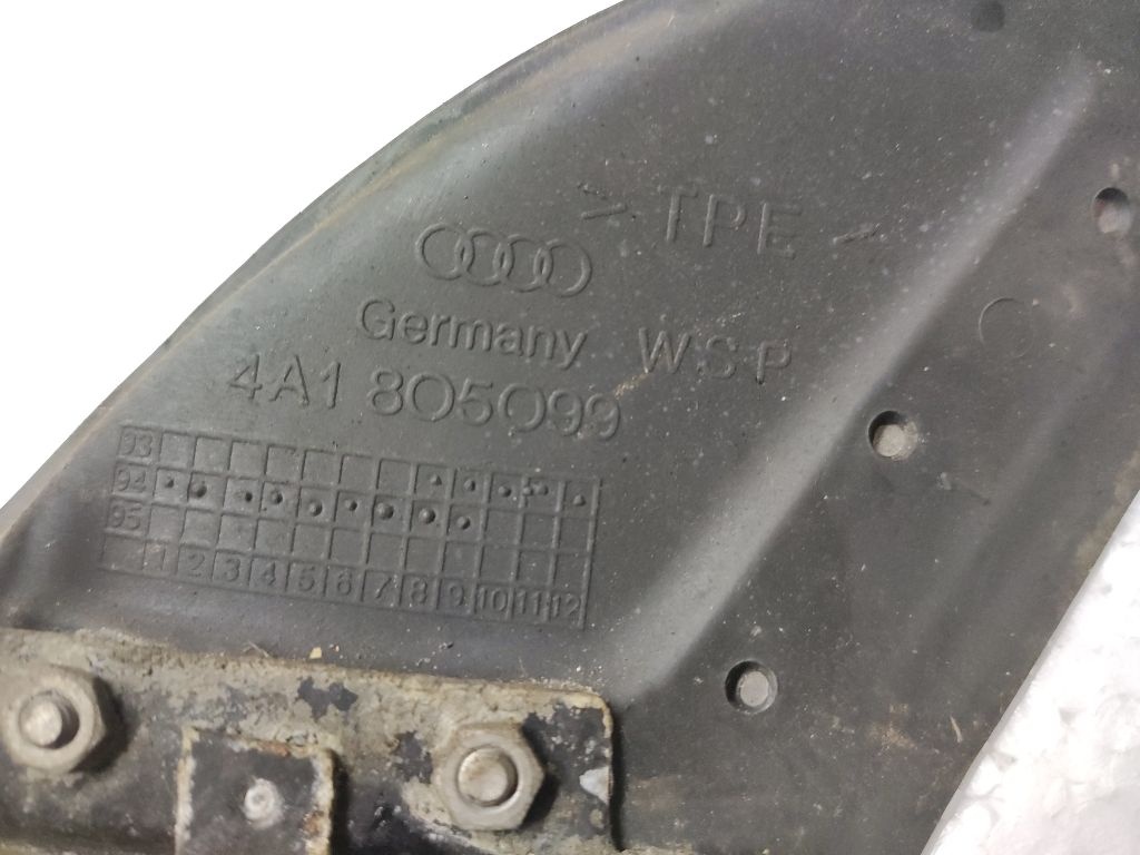 Дождевик к Audi A6 1996