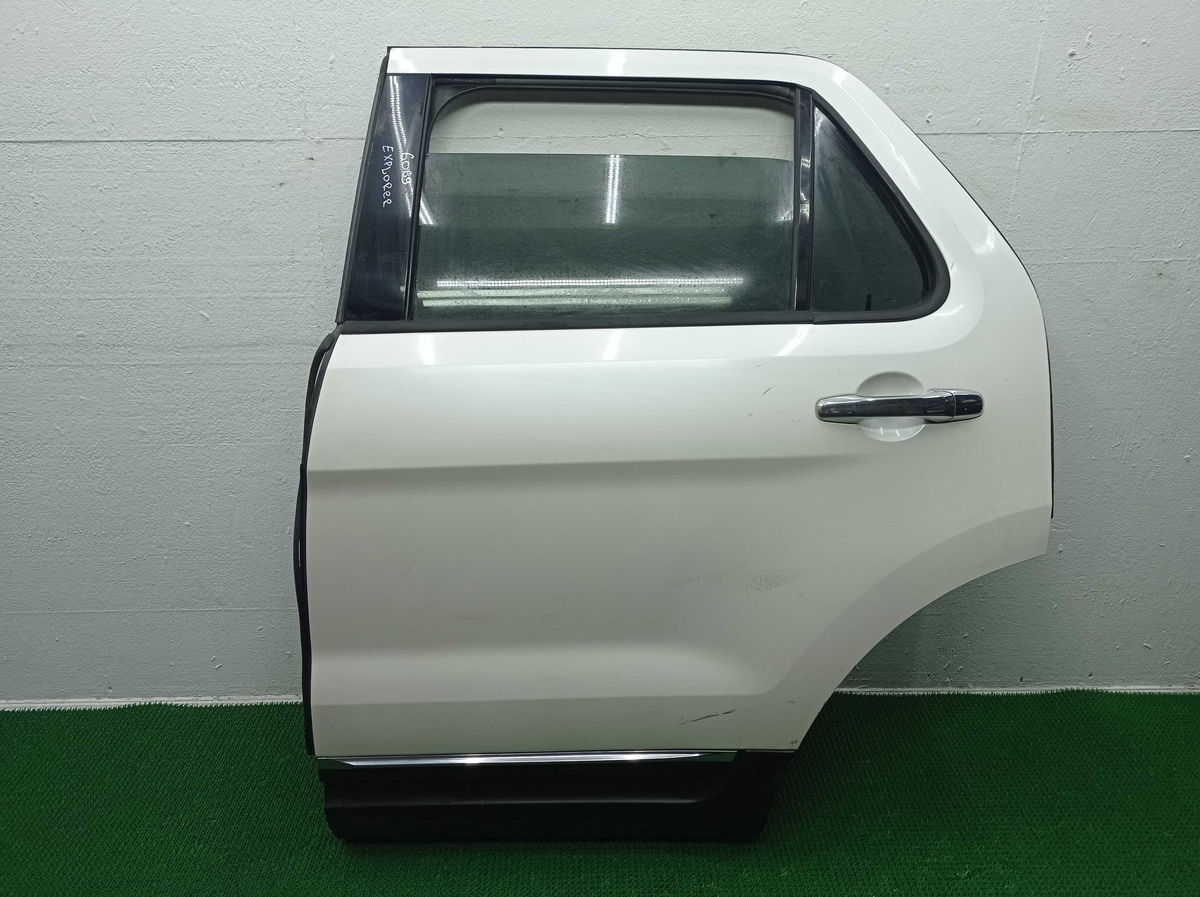 Дверь задняя левая к Ford Explorer 2014