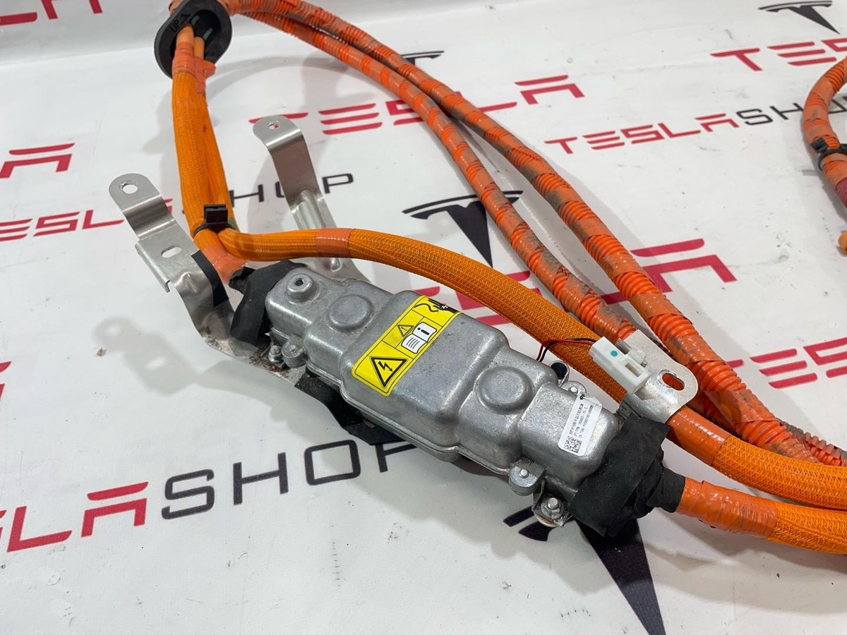 Короб предохранителей к Tesla Model S 2015