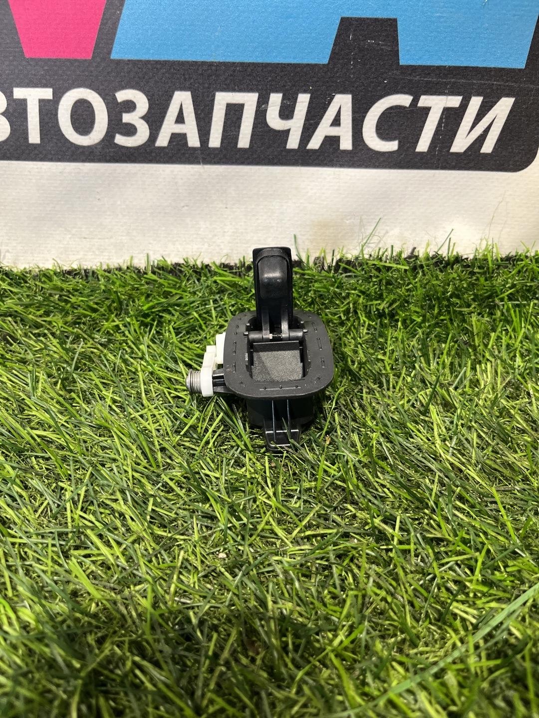Крючок для одежды к Tesla Model X 2022