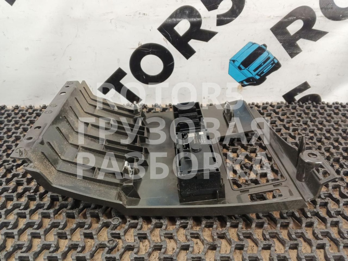 Блок кнопок к Volvo A6 2017