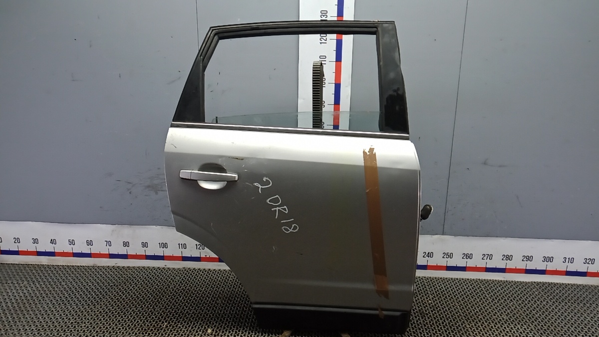 Дверь задняя правая к Saturn VUE 2009