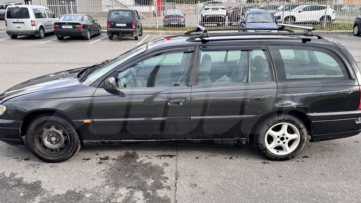 Opel Omega B, 1996