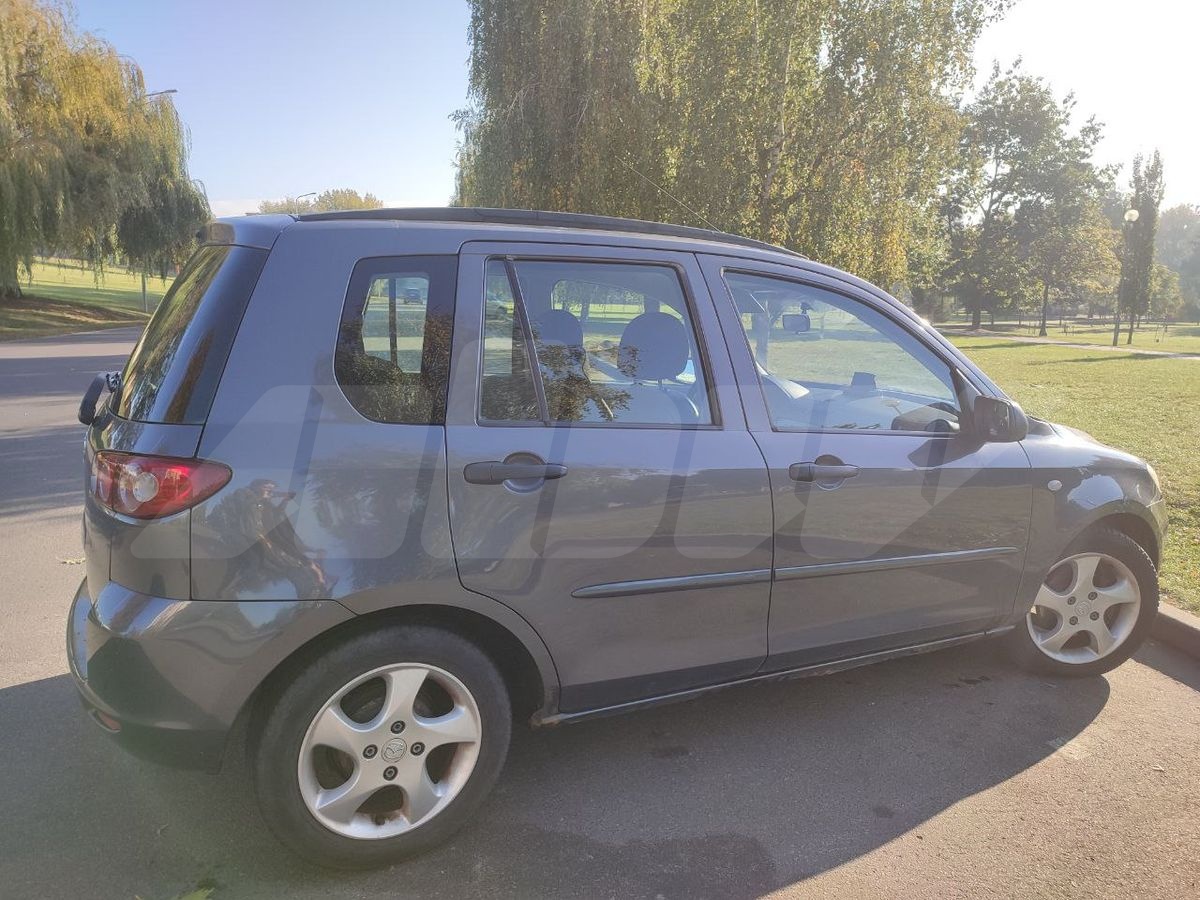 Mazda 2 I (DY), 2004