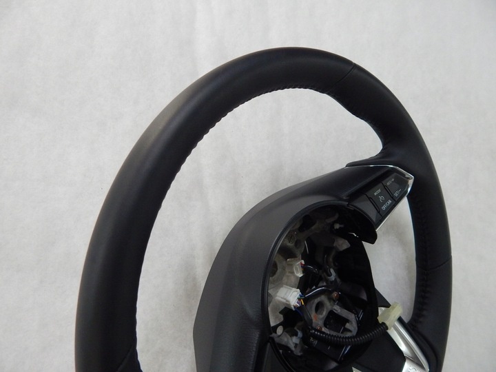 Руль к Mazda 5 2008