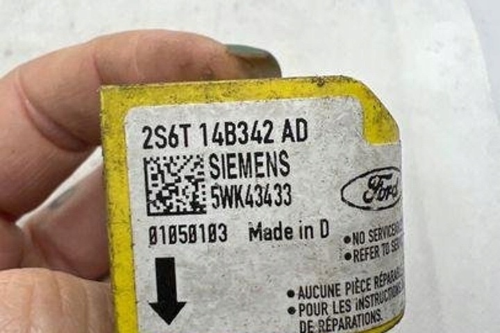 Датчик удара к Mazda 2 2007