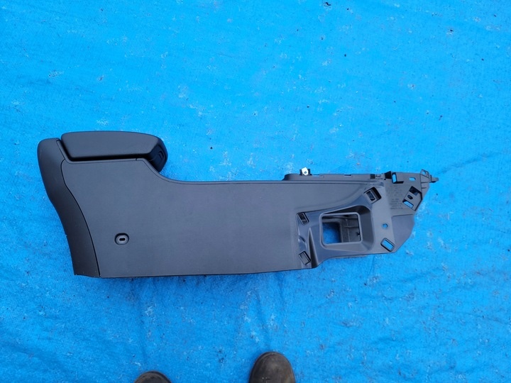 Подлокотник к Opel Astra 2009