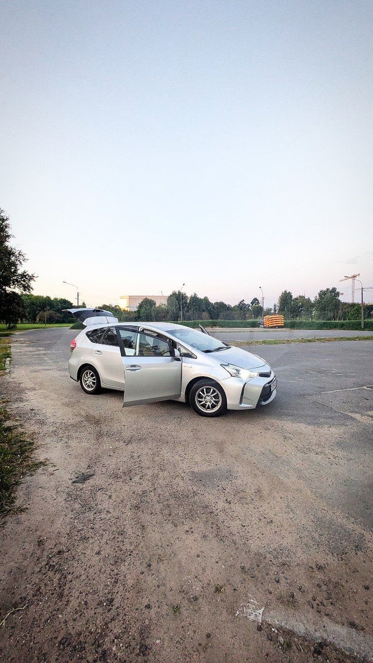 Toyota Prius v (+) I Рестайлинг (ZVW40/41), 2015