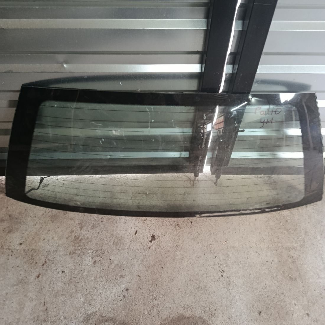 Стекло заднее к Fiat Palio 1999