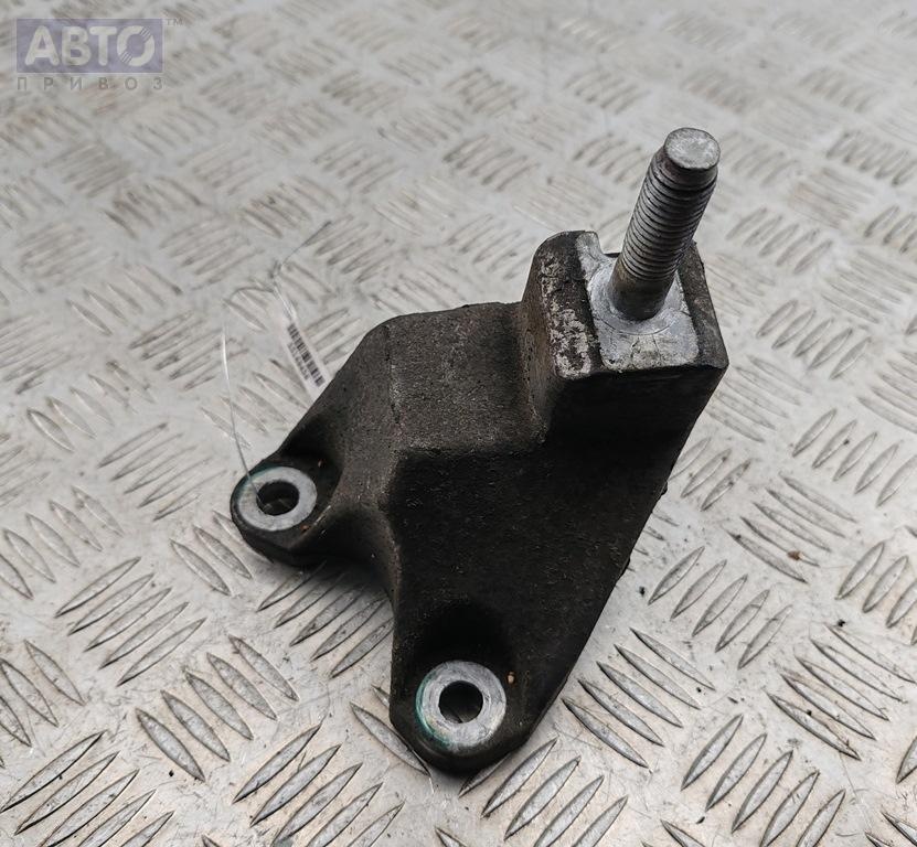 Кронштейн КПП к Ford Focus 2002