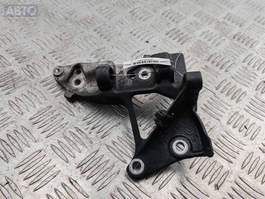 Кронштейн генератора к Ford Focus 2007