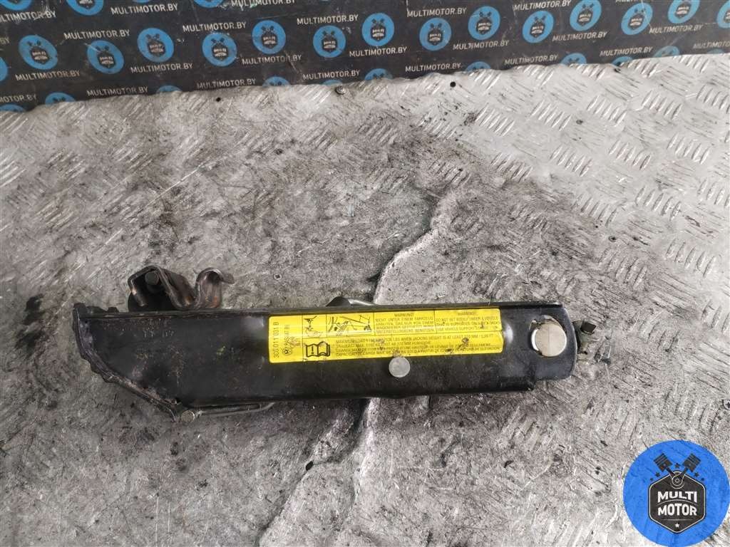 Домкрат к Volkswagen Passat 2008