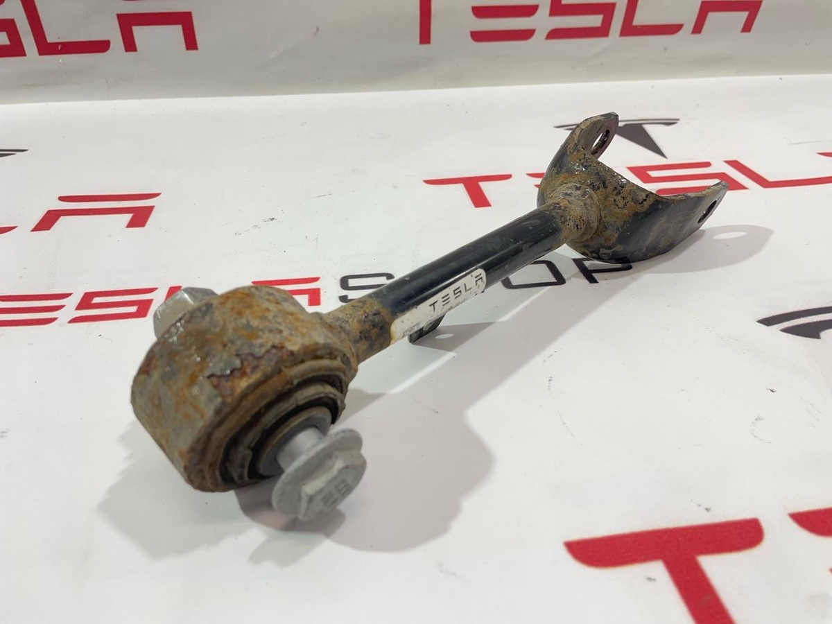Рычаг задний к Tesla Model 3 2019