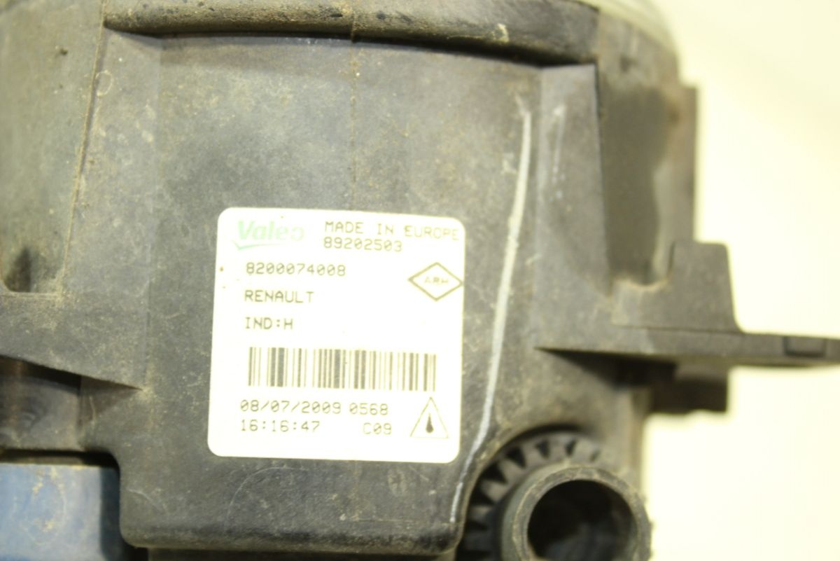 Фара противотуманная левая к Renault Scenic 2009