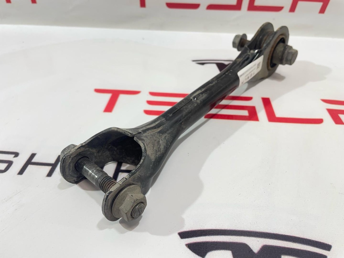 Рычаг задний к Tesla Model 3 2019