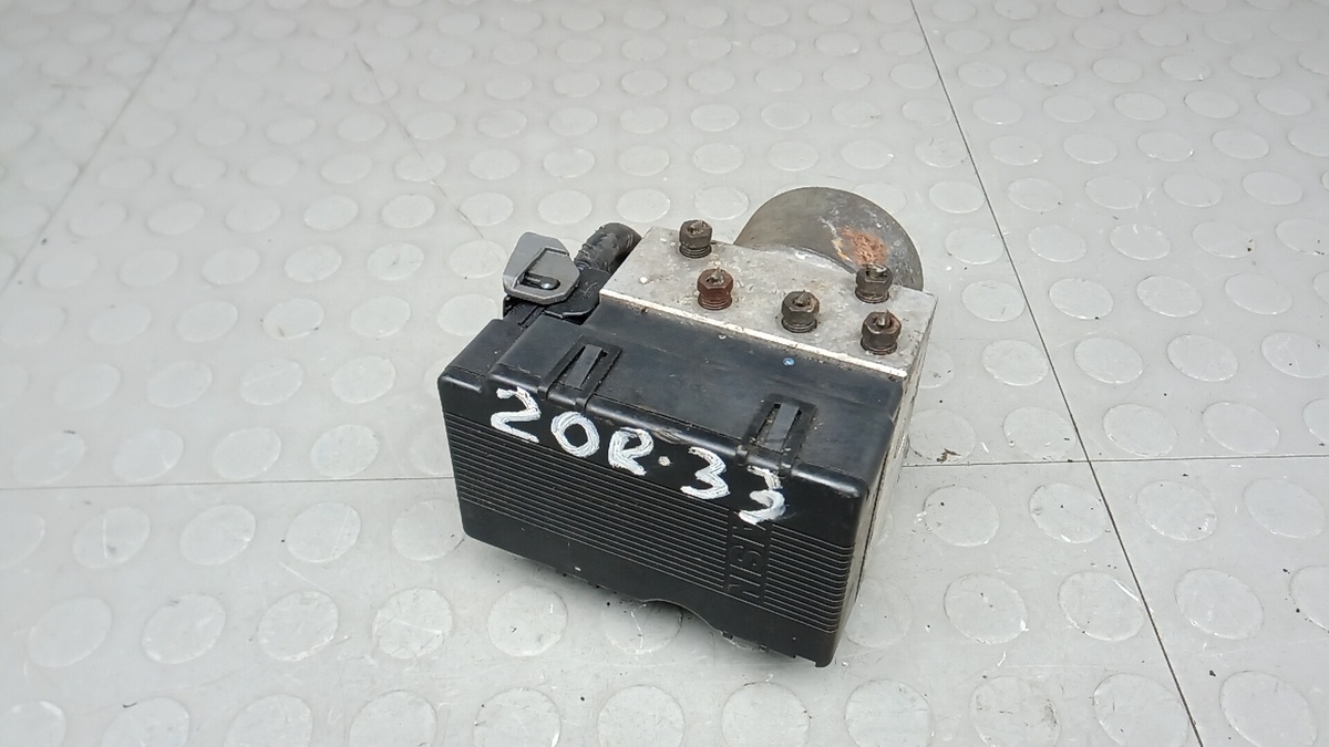 Блок ABS к Mitsubishi Pajero 2005