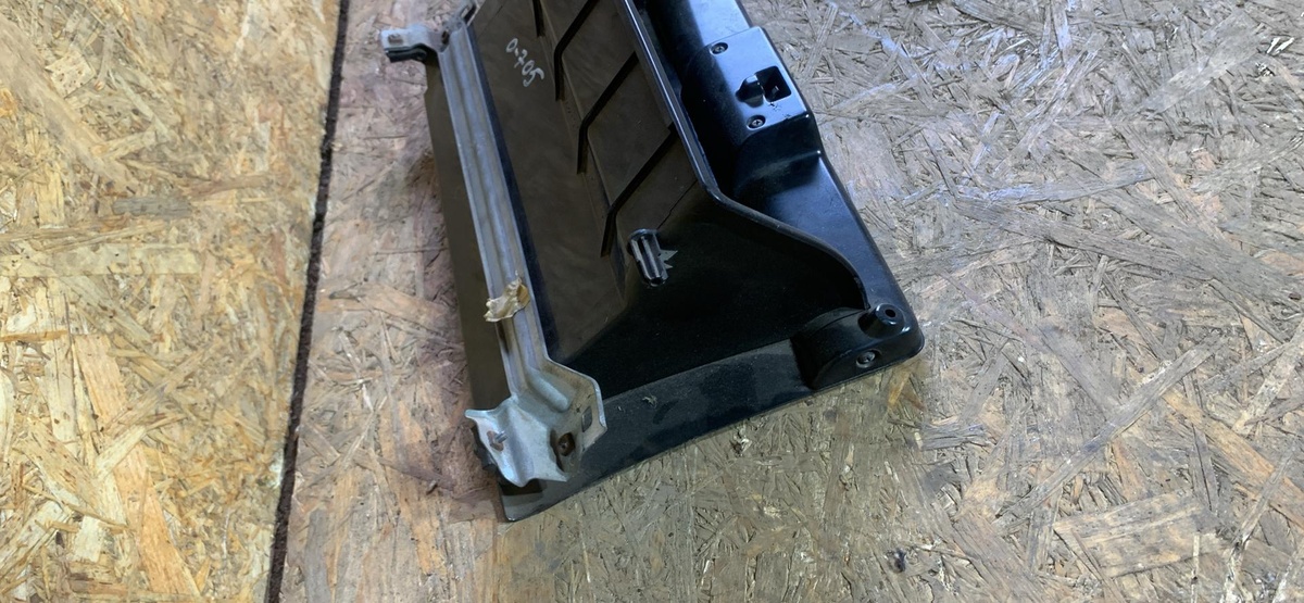 Бардачок к Honda Civic 2000
