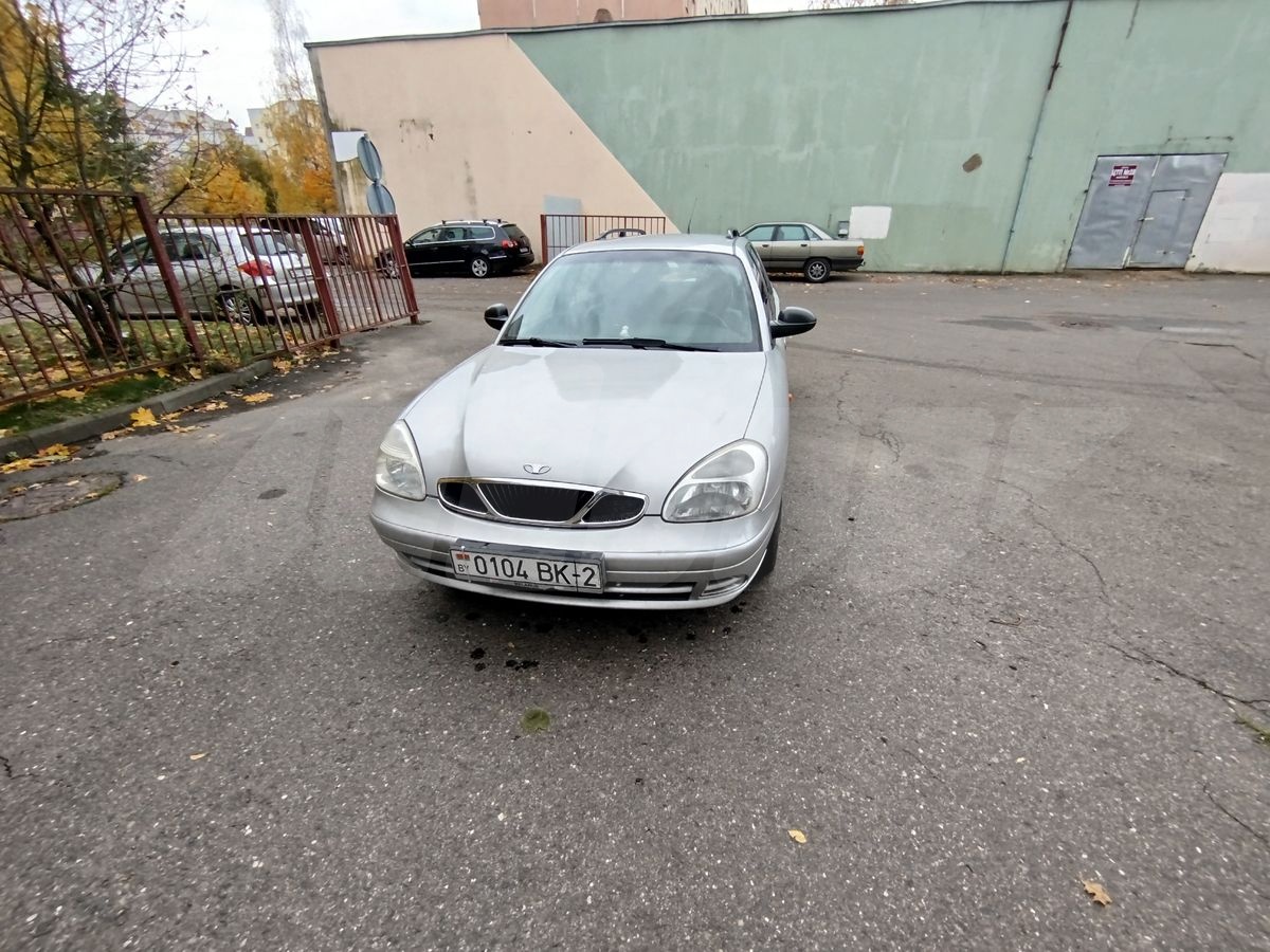 Daewoo Nubira II, 2001
