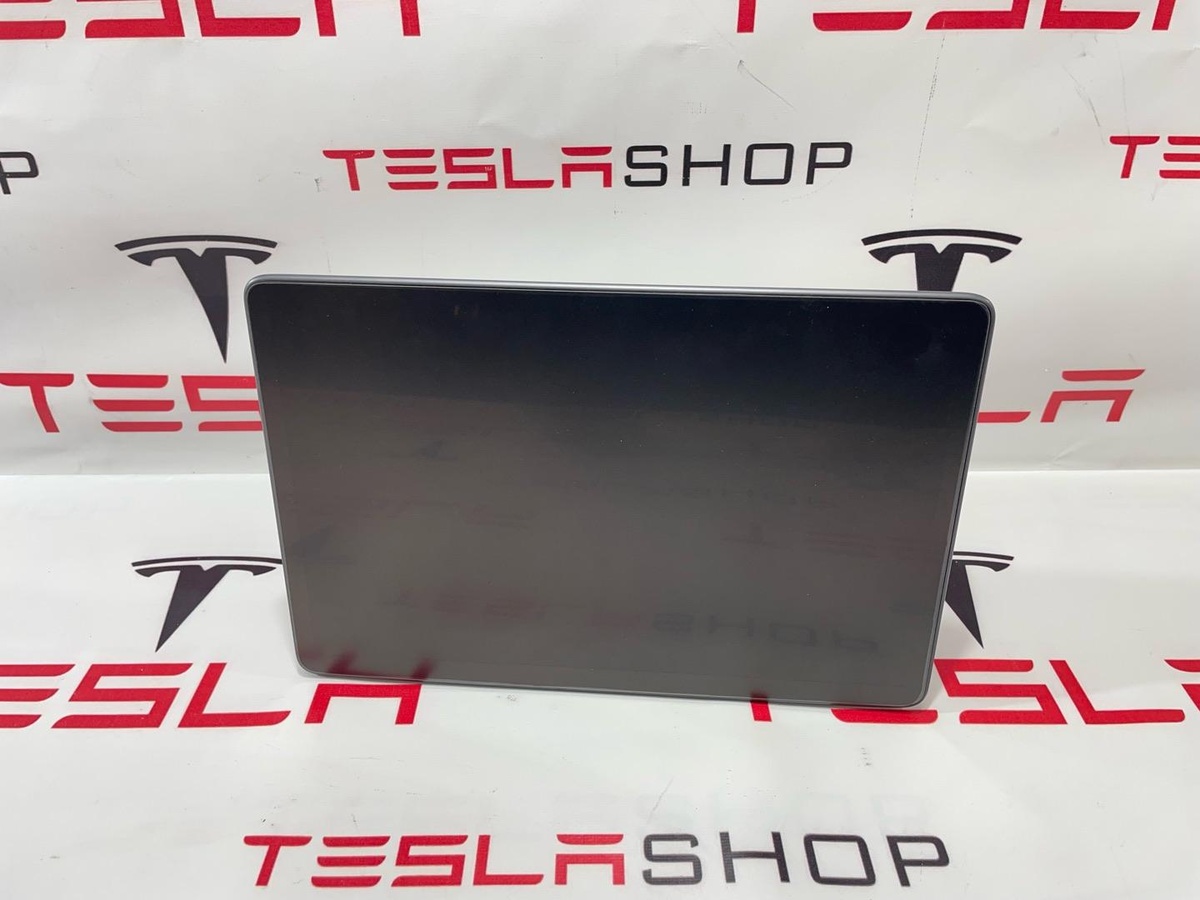 Монитор к Tesla Model 3 2019