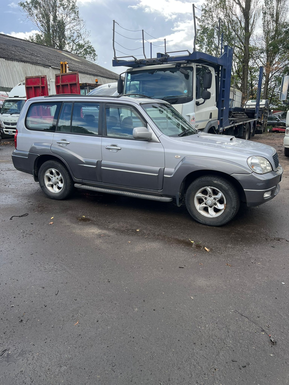 Поворотник левый к Hyundai Terracan 2005