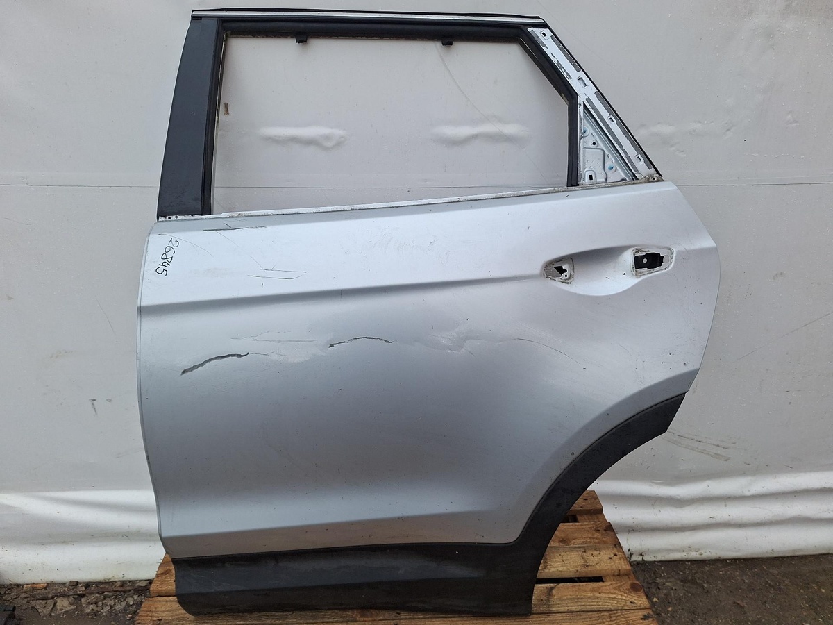 Дверь задняя левая к Hyundai Grand Santa Fe 2015