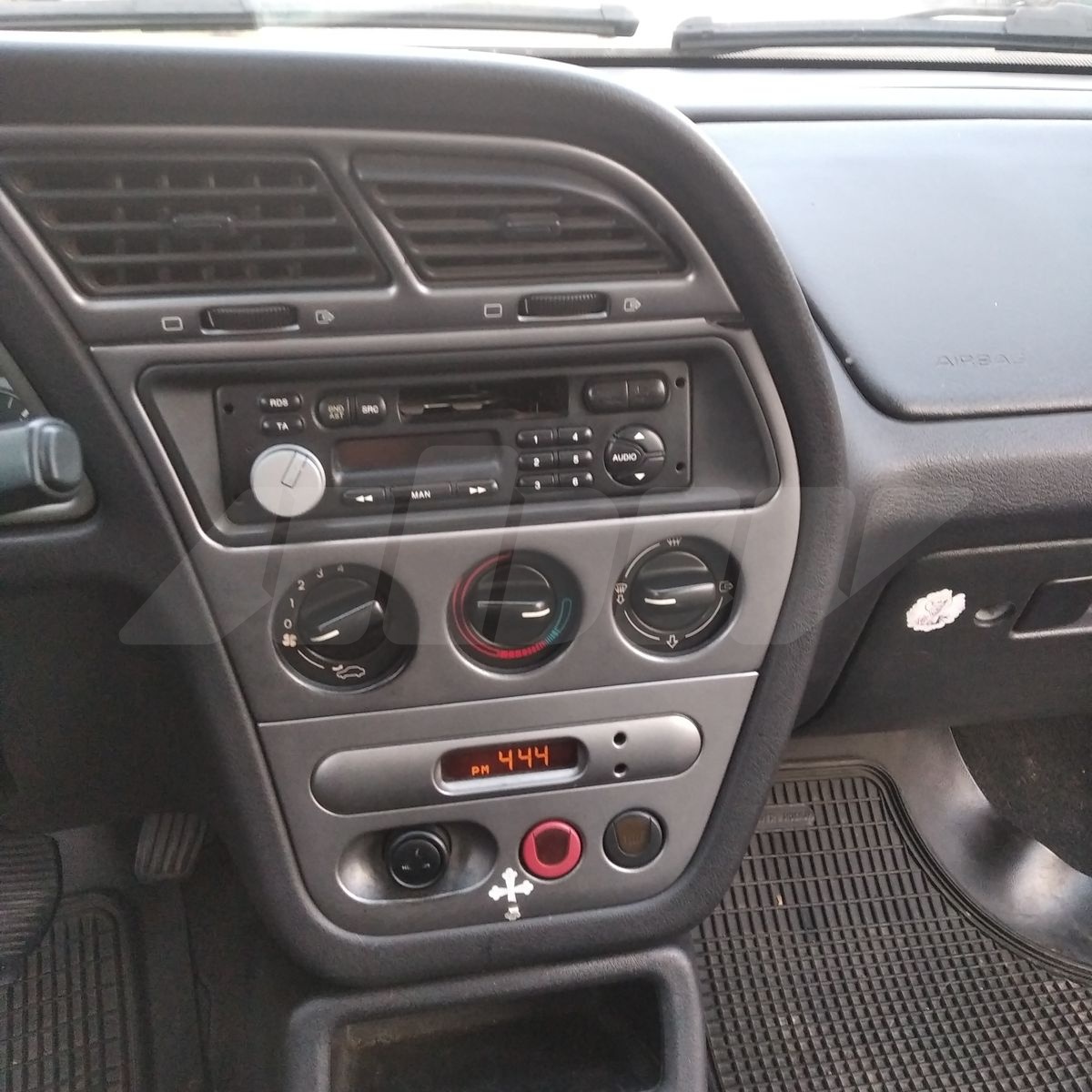 Peugeot 306 I, 2001