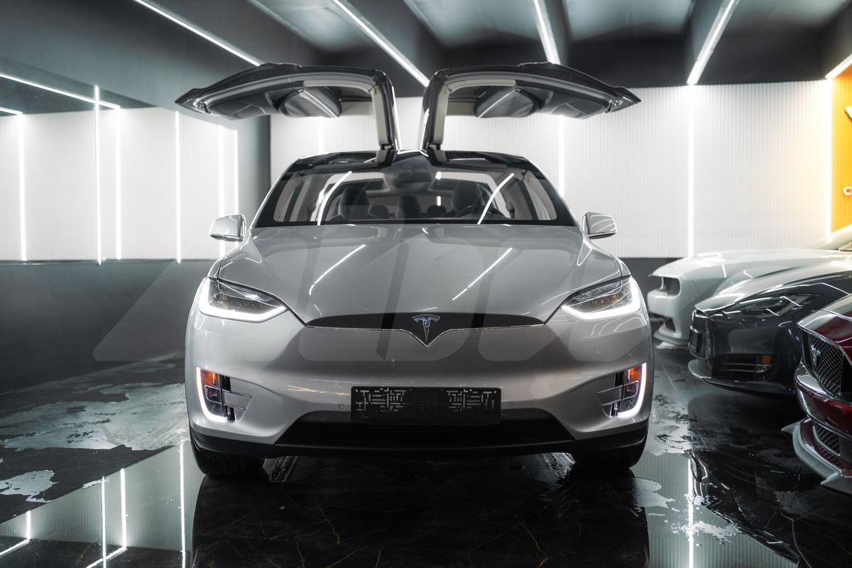 Tesla Model X I, 2016