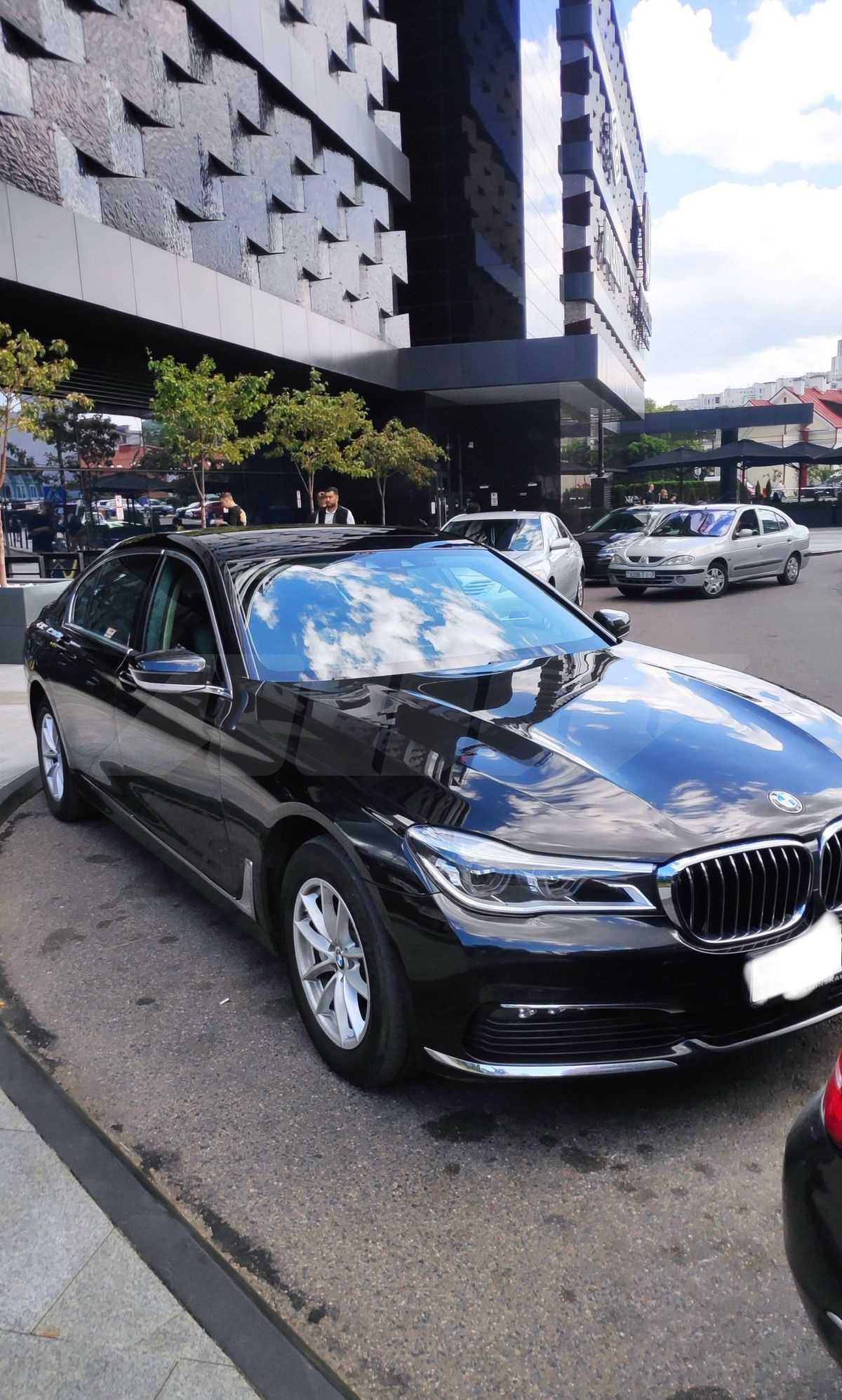 BMW 7 series VI (G11/G12), 2016
