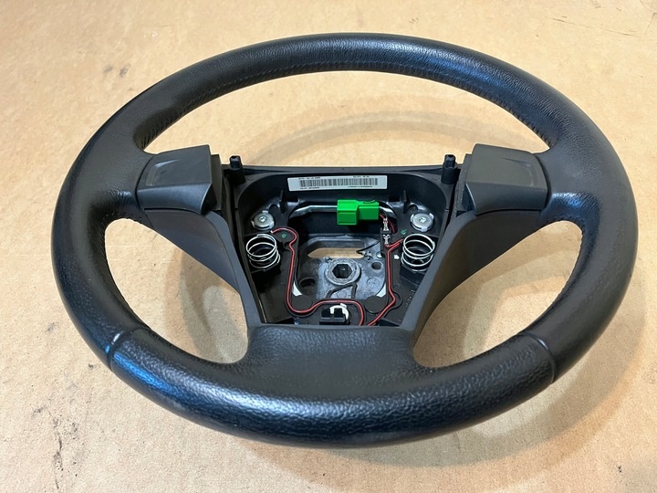 Руль к Volvo S40 2004