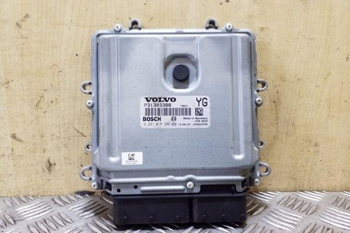 Блок управления двигателем к Volvo C30 2006