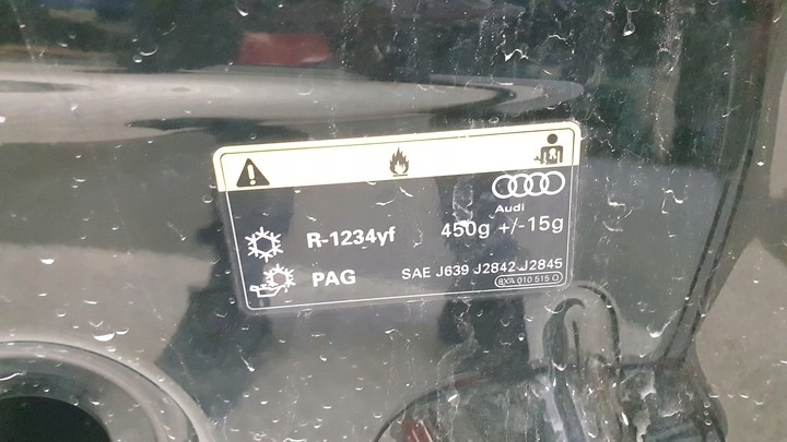Капот к Audi A1 2010