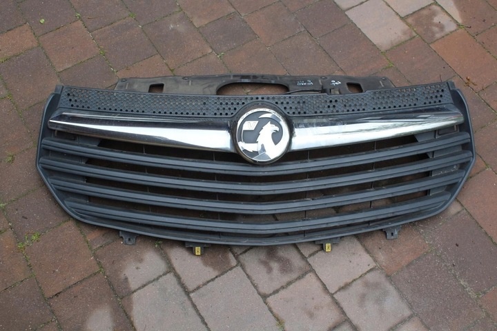 Решетка радиатора к Opel Vivaro 2014