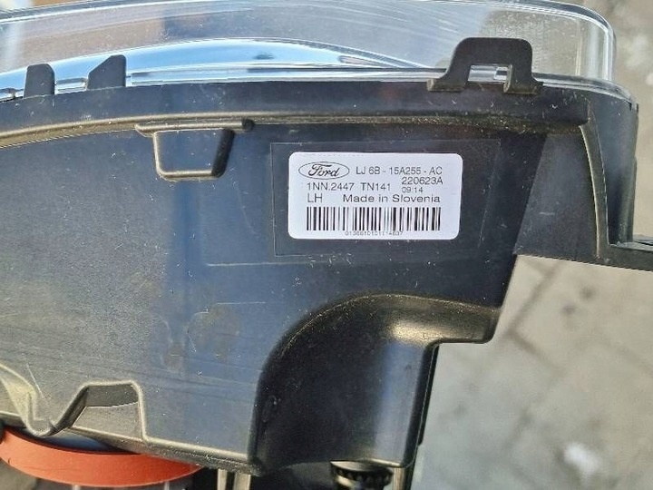 Фара противотуманная левая к Ford Kuga 2019