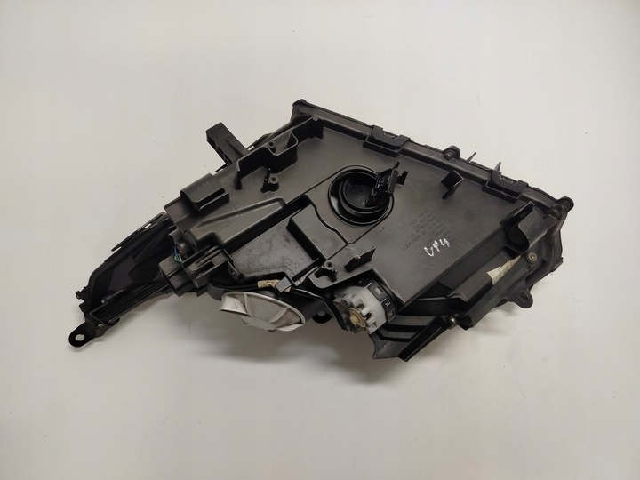 Фара правая к Lexus NX 2014