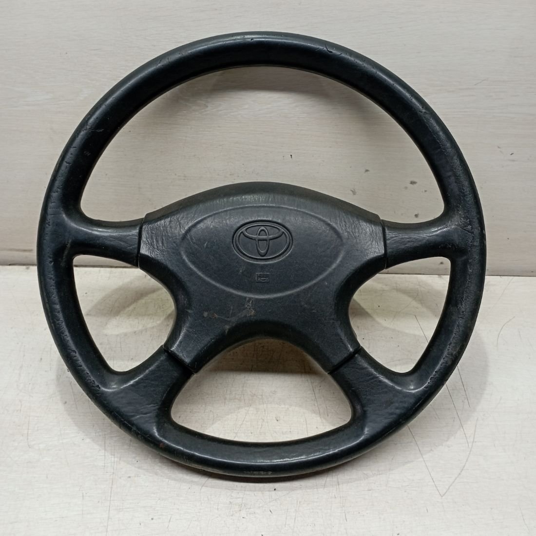 Руль к Toyota Carina E 1998