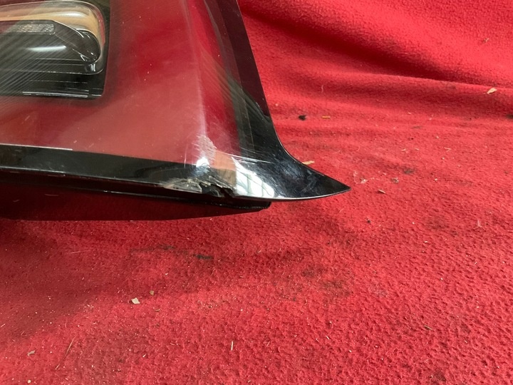 Фонарь задний правый к Tesla Model 3 2017