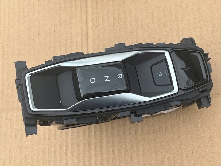 Кулиса к Audi e-tron 2018