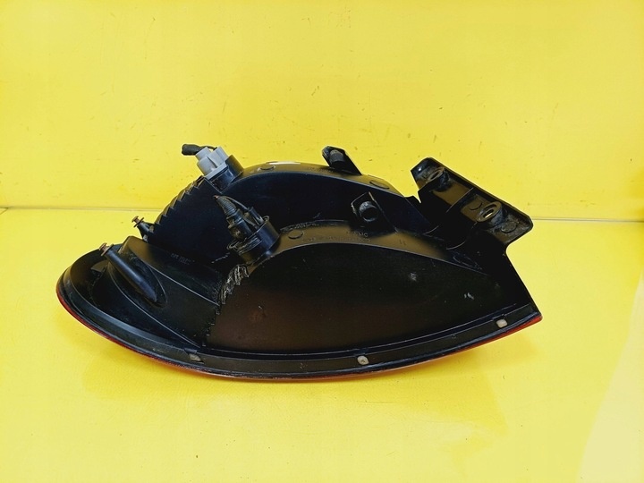 Фонарь задний правый к Daewoo Lanos 1997
