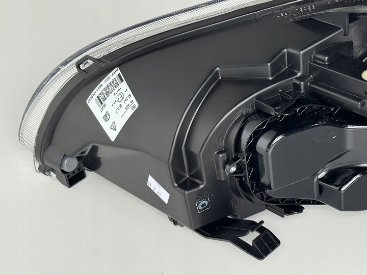 Фара правая к Ford Focus 2005