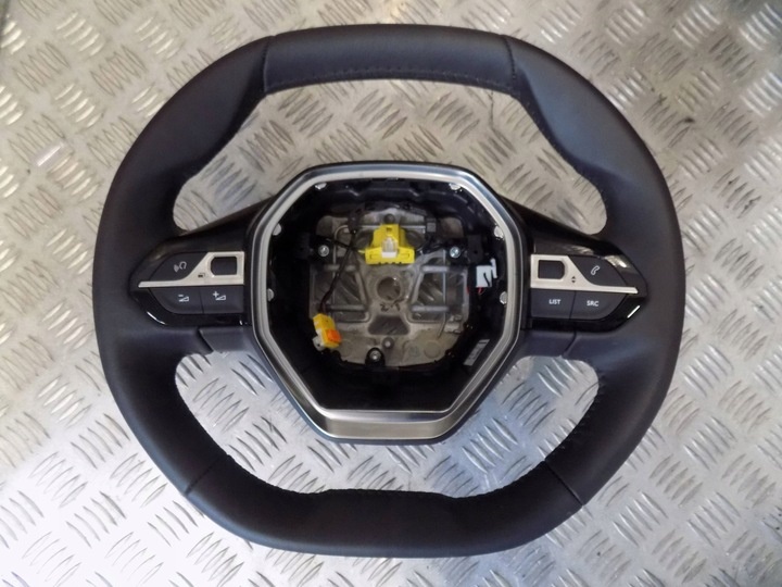 Руль к Peugeot 2008 2019