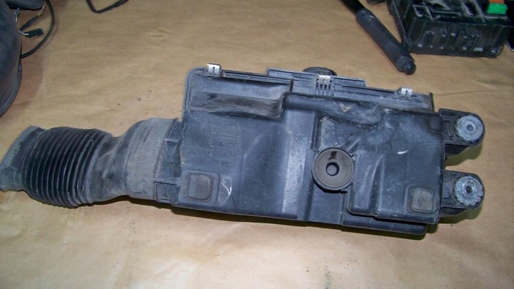 Корпус воздушного фильтра к Smart Fortwo 2007